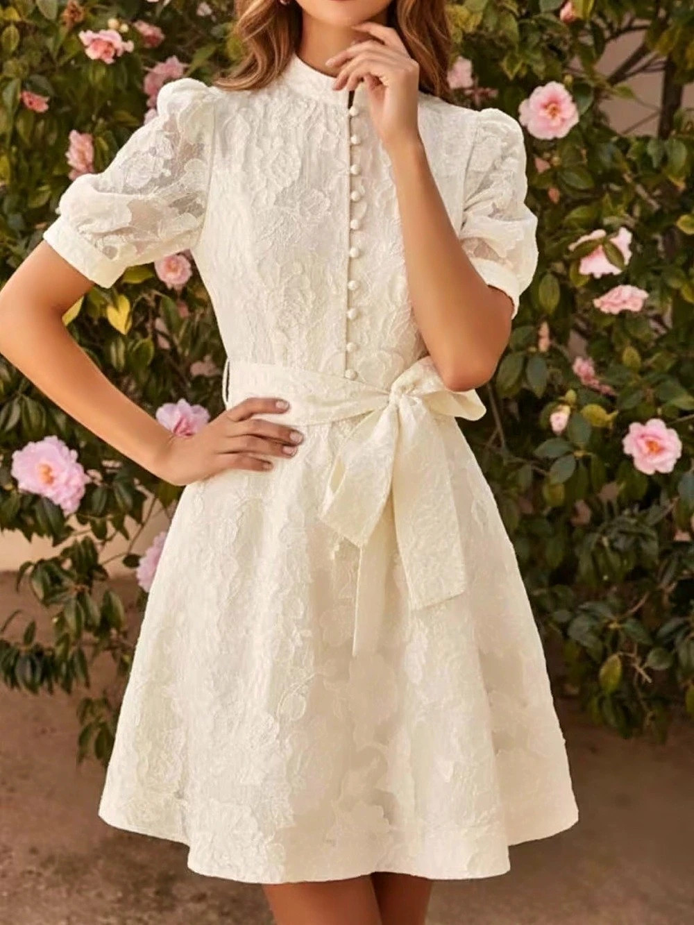 Floral Lace Mini Dress in Off White Like New XL